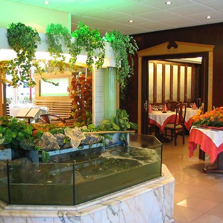 Hotel Isabel Isla Plana 레스토랑 사진