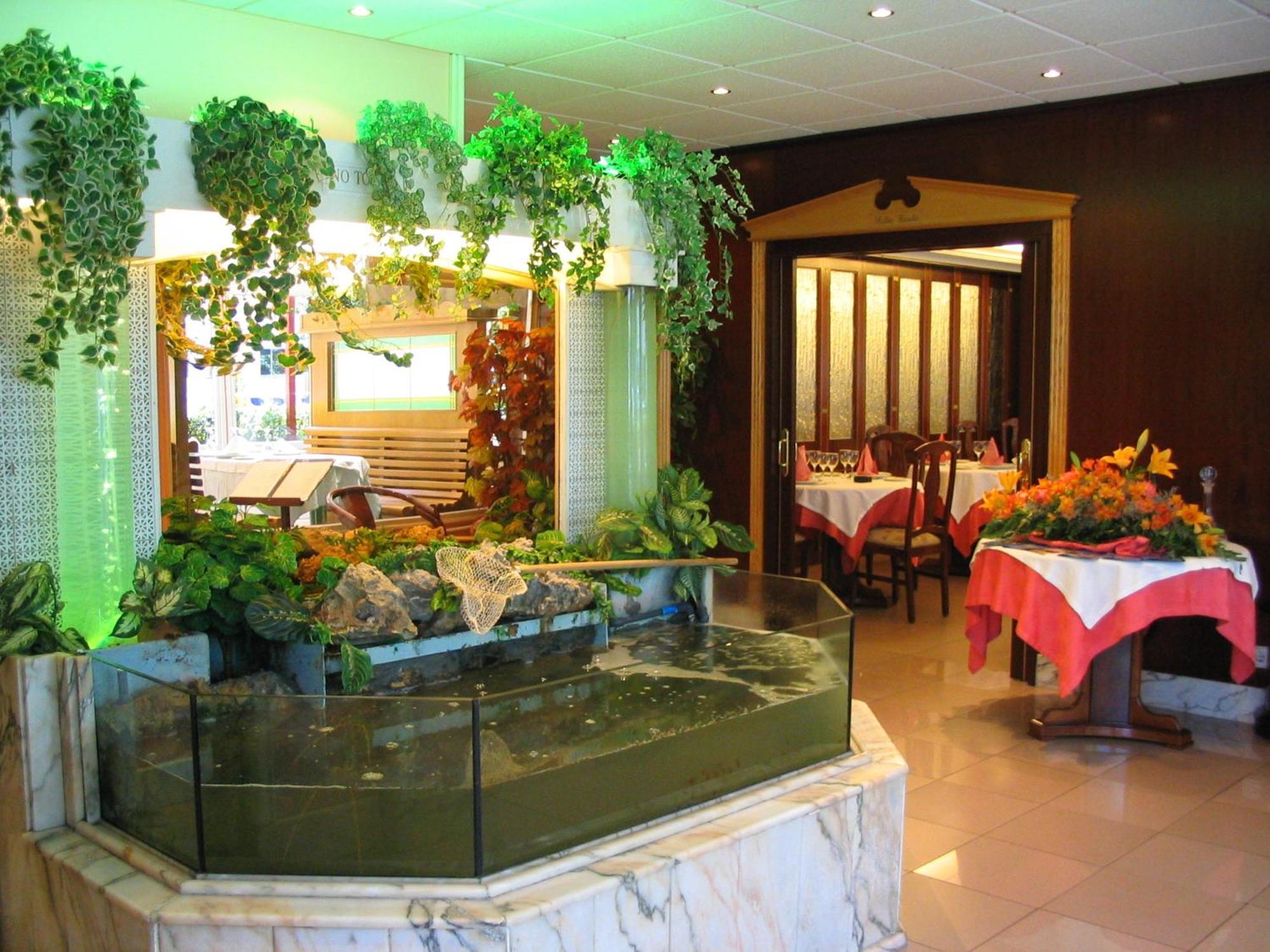 Hotel Isabel Isla Plana 레스토랑 사진